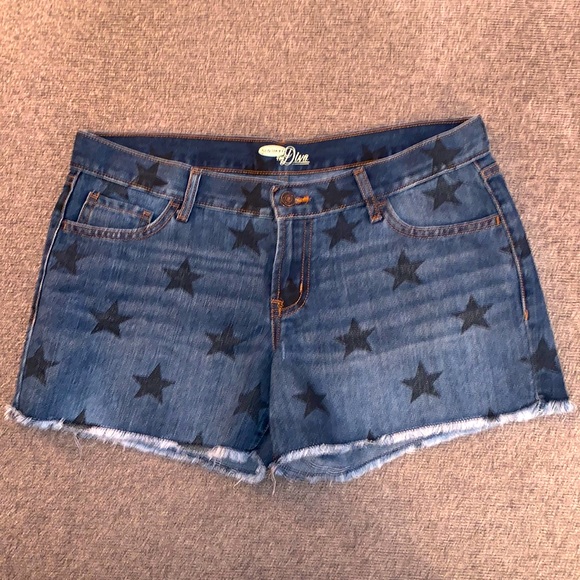 Old Navy Shorts - Picture 1 of 6